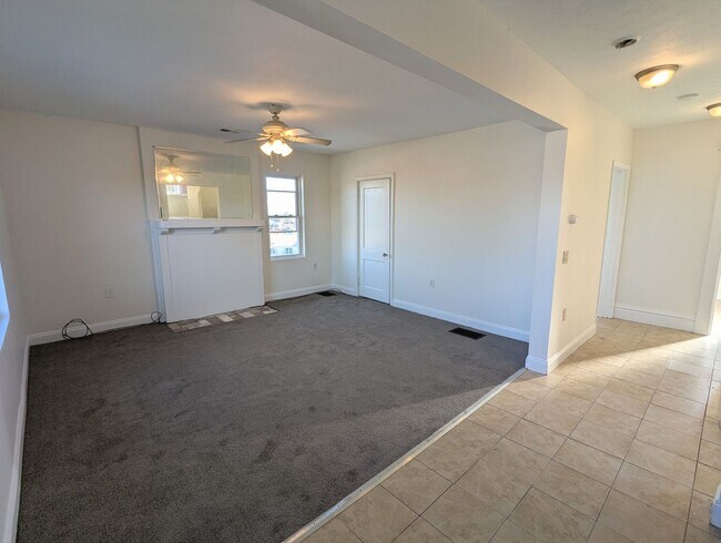 Photo - bot3705 Unit 2