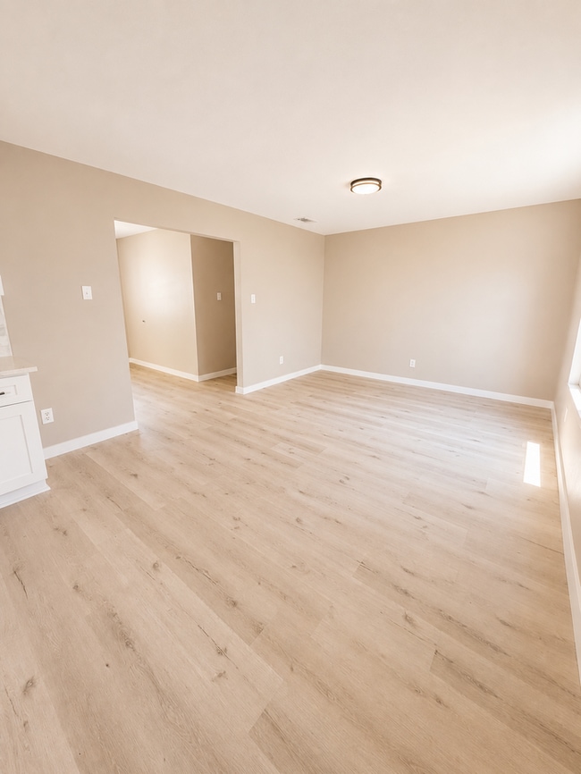 Photo - 504 E Mason St