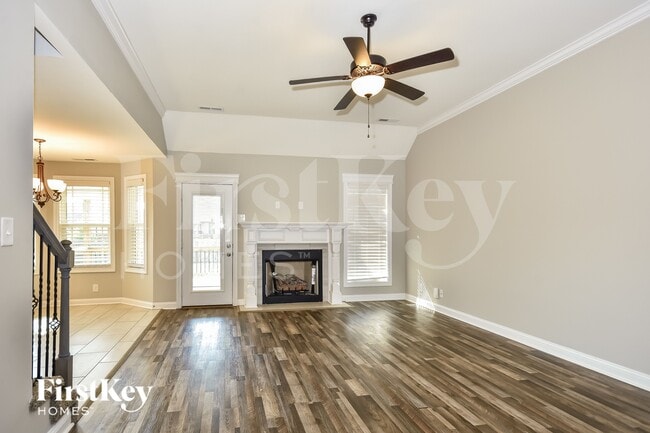 1045 Rushmore Rd
