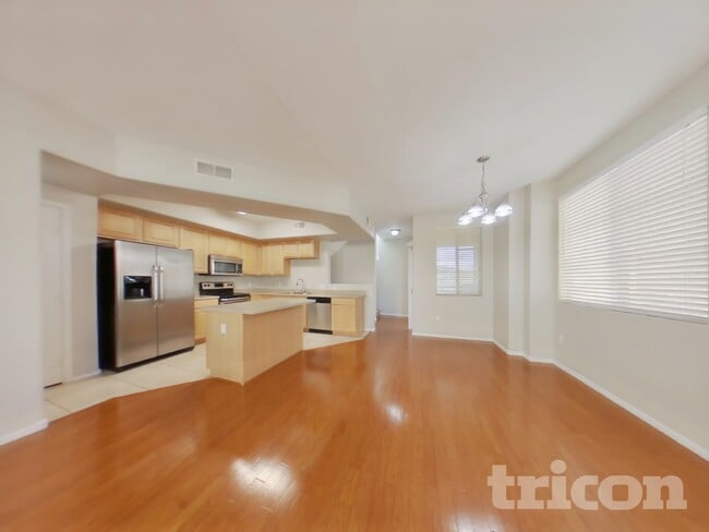 Photo - 16825 N 14th St