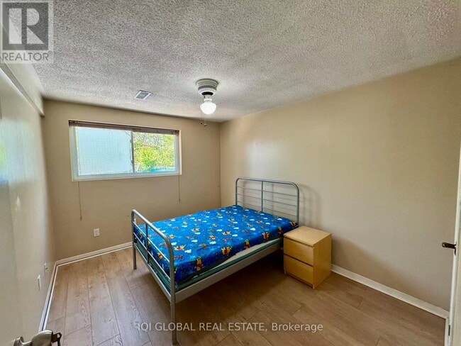 Photo - 130 Micmac Crescent