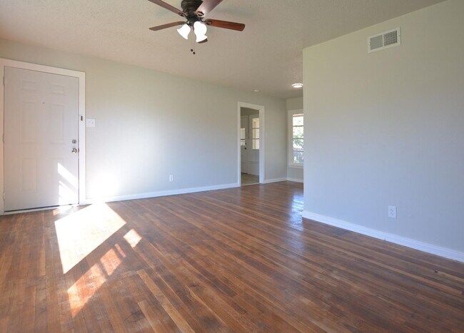 Photo - 4014 44th St