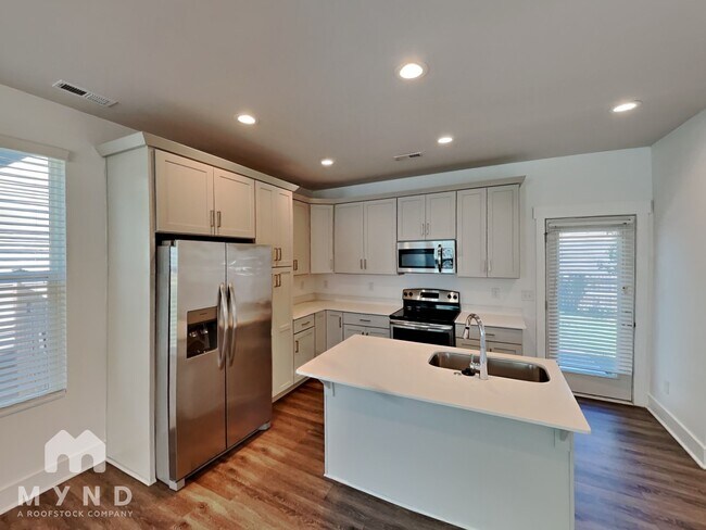 Photo - 3913 Ironwood St