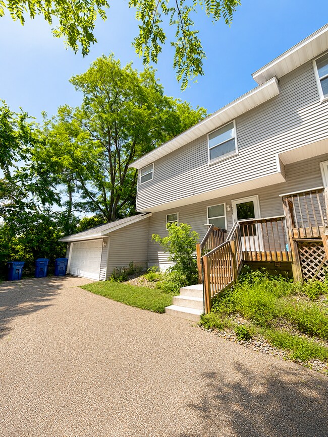 Photo - 1415 43rd Ave NE
