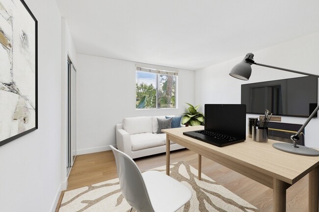 Photo - Mammoth Park Towers