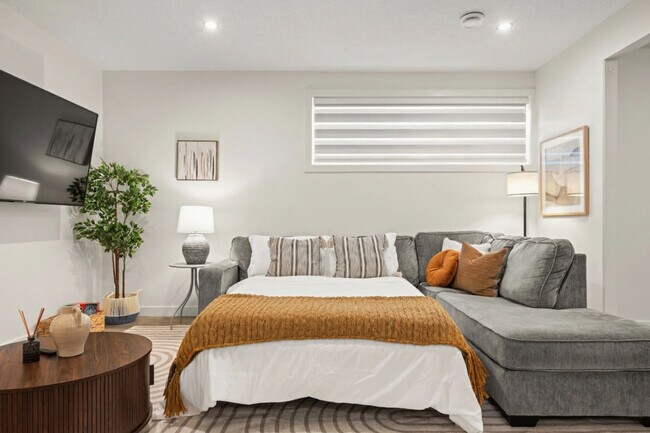 Photo - 659 Fraser Vista Northwest Unit SI ID1358020P