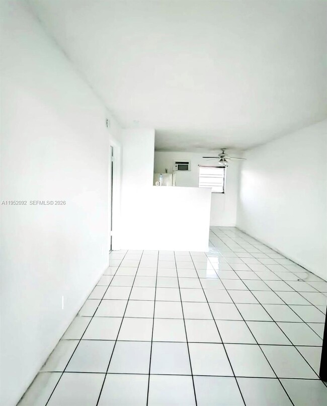 Photo - 400 SE 31st St Unidad 5