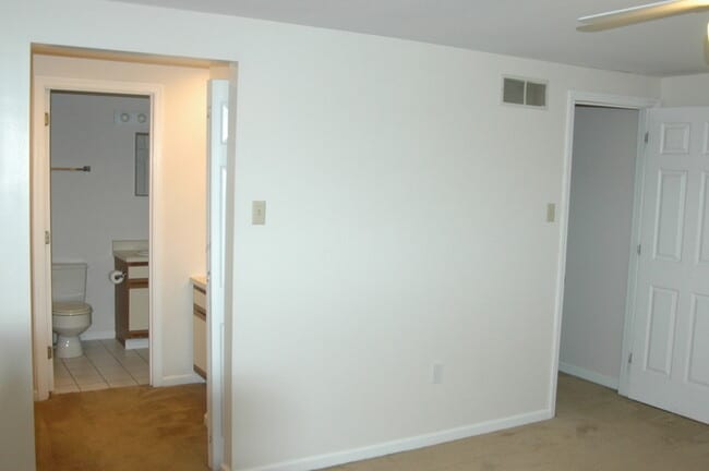 Photo - 632 Windsor Ave