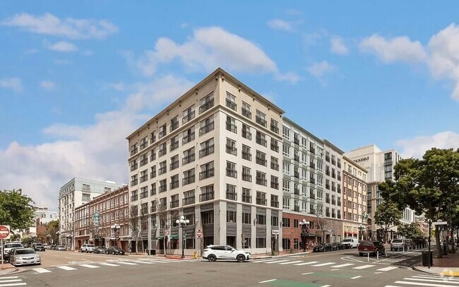 Building Photo - 450 J St Unit 3291 Rental