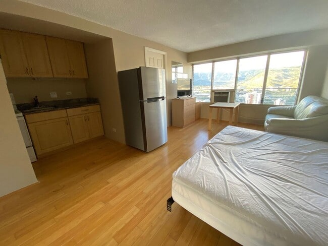 Photo - Furnished Studio at Regency Tower * Parking * AC Unit 4004