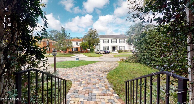 Photo - 1274 Belmont Terrace