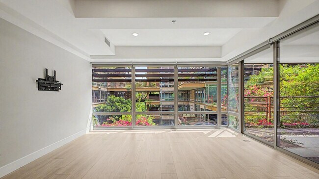 Building Photo - 7147 E Rancho Vista Dr Unit 4009