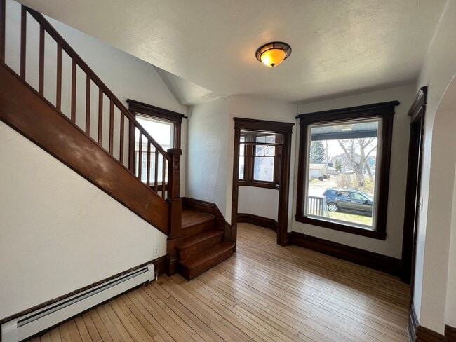 Photo - AVAILABLE JUNE - 4 Bed 1.5 Bath Home in Superior