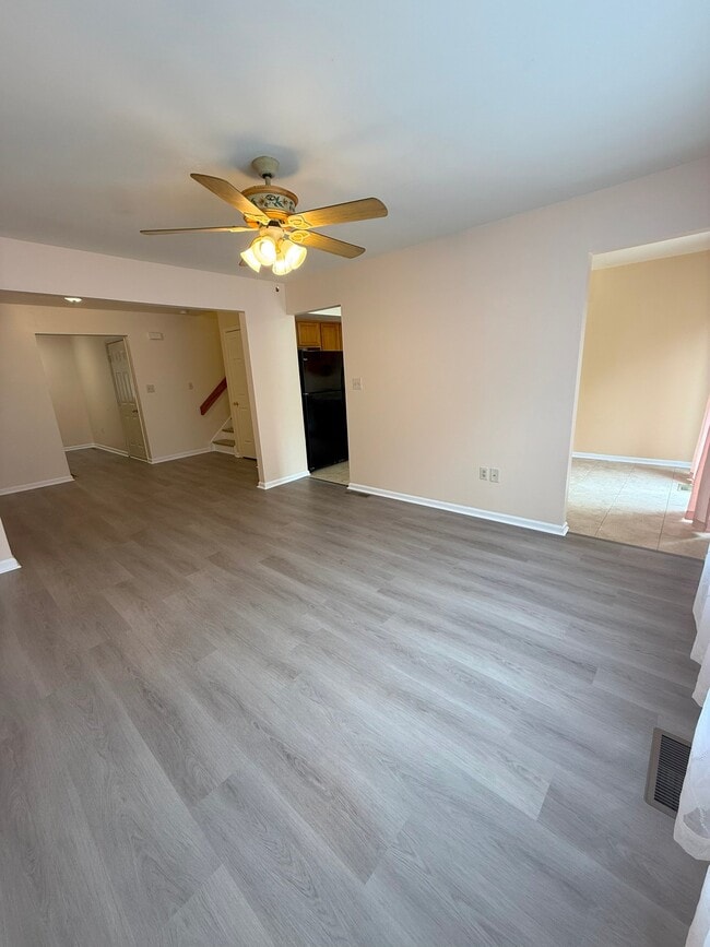 Photo - 112 Galway Cir
