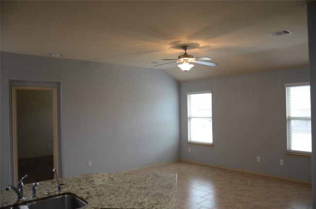 Photo - 3719 Indigo Forest St