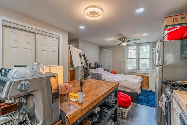 Photo - 214 6th St Unit 1