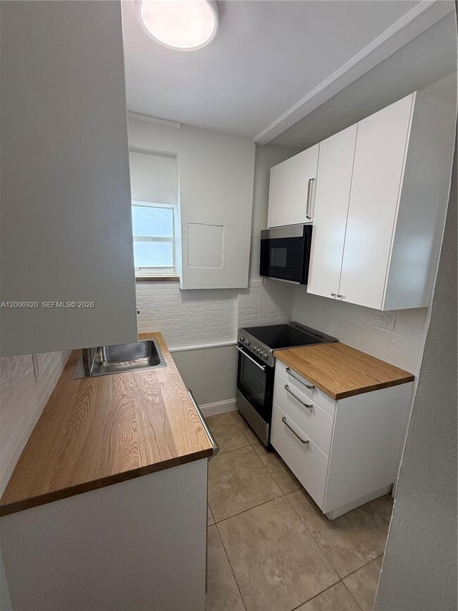 Photo - 2816 Pine Tree Dr Unidad 2