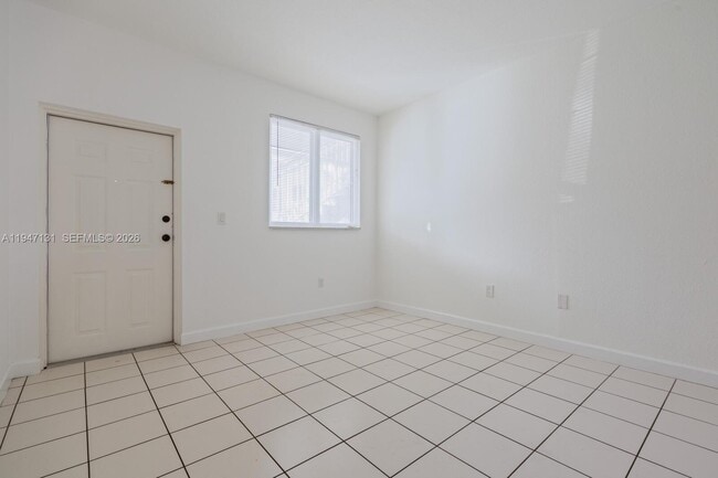 Photo - 1663 SE 27th Dr Unit 105