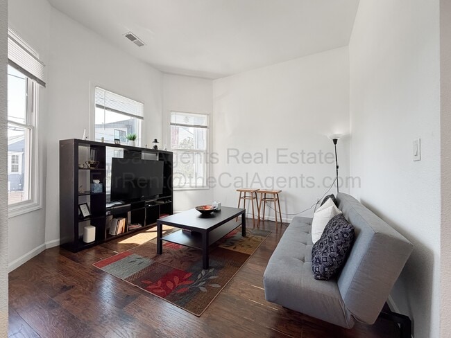 1532 32nd St Unidad 1