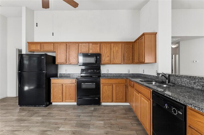 Photo - 13516 Theodore Roosevelt St