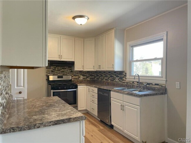 Photo - 6435 Wells Dr