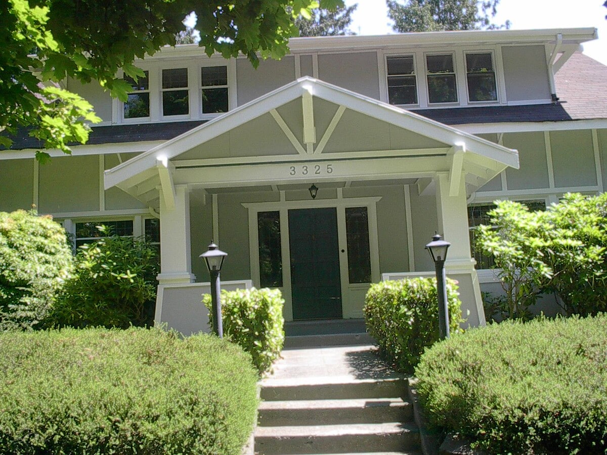 Photo - 3325 Grand Ave