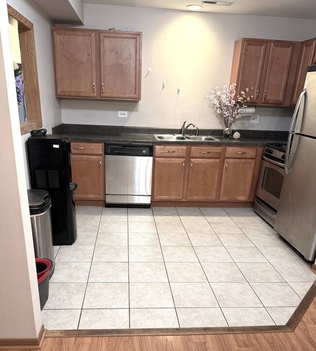 2258 Abbeywood Dr Unit B