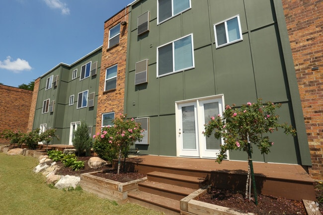 Photo - The Quarters East Lansing