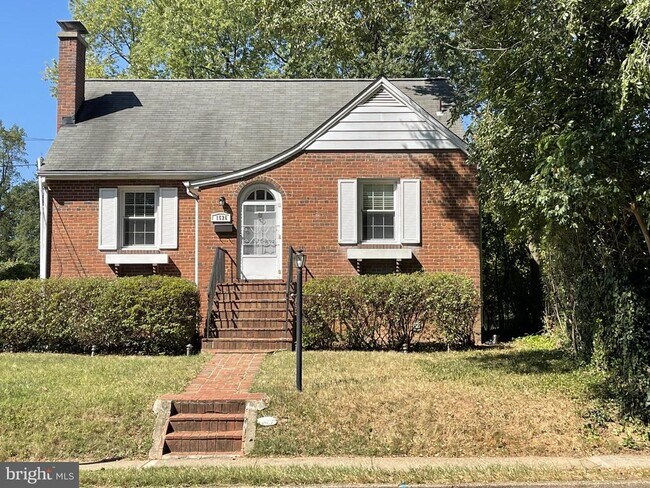 Building Photo - 1526 N Utah St Rental