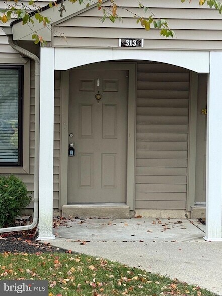 Photo - 313 Gregorys Way Unit CC0313