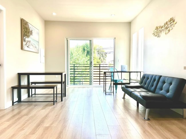 Photo - 1819 Arapahoe St