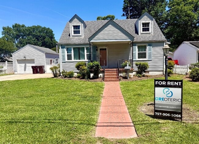 Building Photo - 5 Bed 2 Bath Home for Rent in Chesapeake!