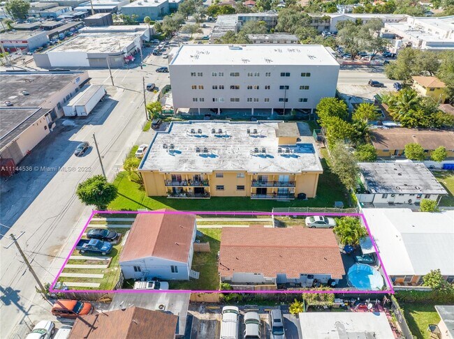 Photo - 2165 NW 23rd St Unidad 2
