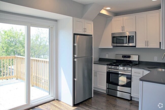 Building Photo - 229 Princeton St Unit 3 Rental