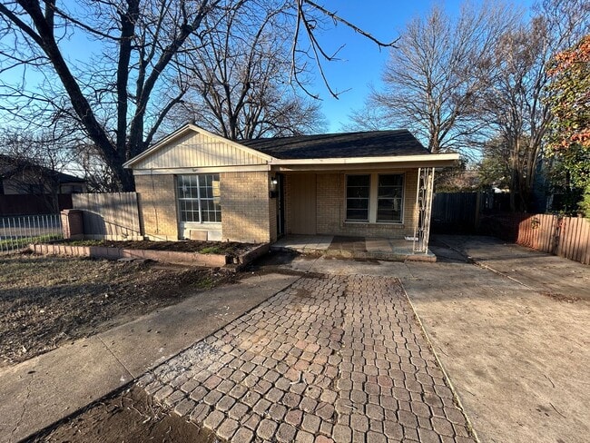 Photo - 1327 Mountain Lake Rd