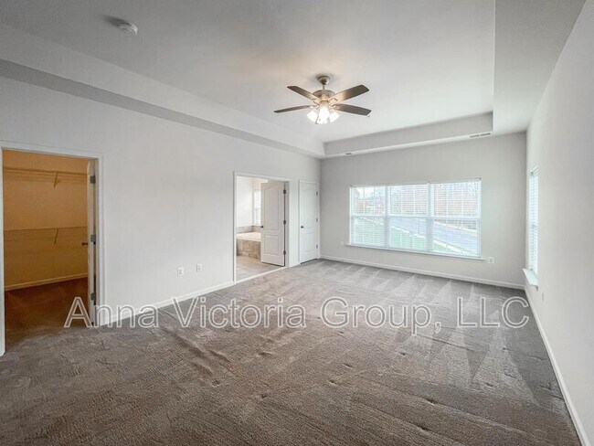 Photo - 15501 Newtonmore Ln