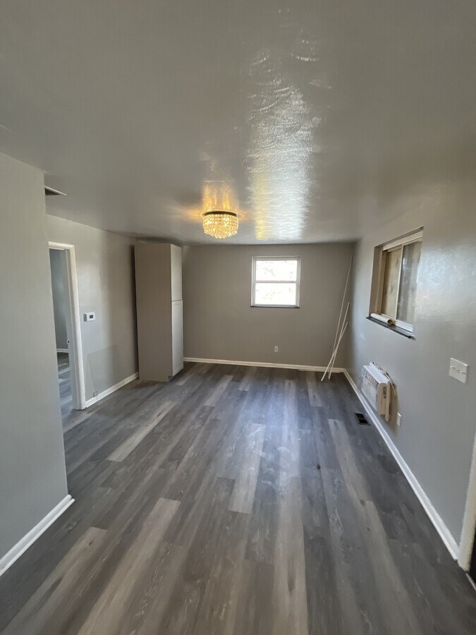 Photo - 2257 Hepburn Ave Unit B