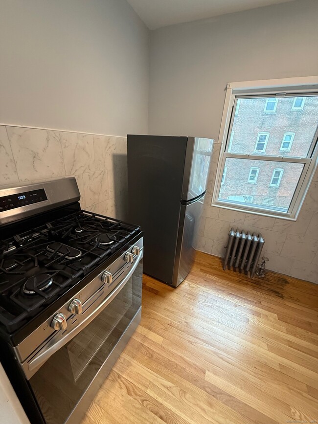 Photo - 45 S High St Unit 2S