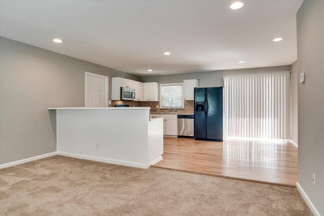 Photo - 208 Merrymont Dr