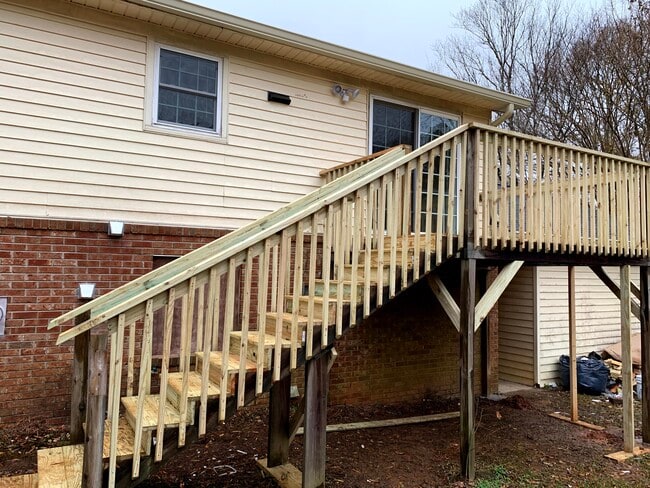 Photo - 4670 Lindsey Dr SW