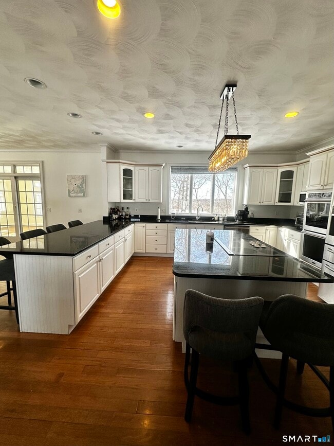 Photo - 9 Leeward Ln