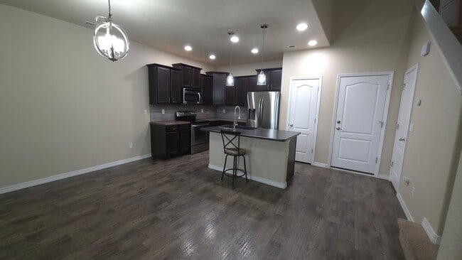 Photo - 1831 Portland Gold Dr