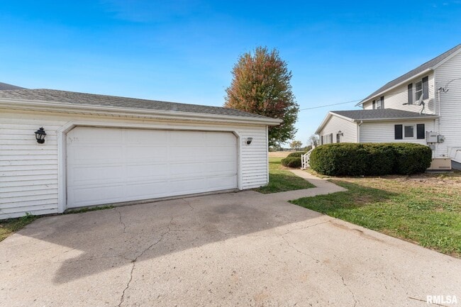 Photo - 2442 Mittman Rd