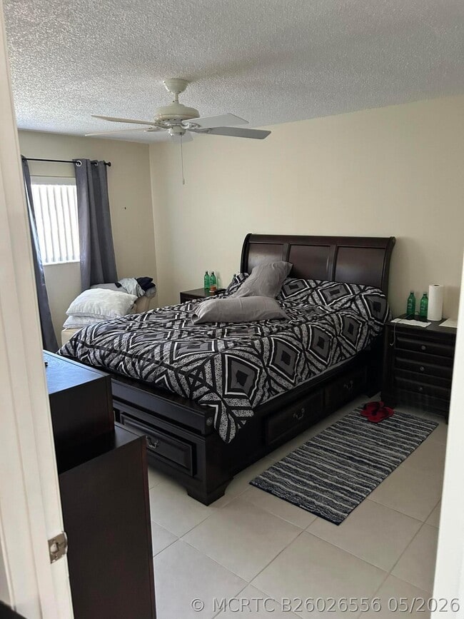 4725 Lucerne Lakes Blvd W Unidad 115