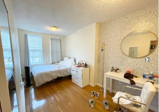 Photo - 588 Columbus Ave