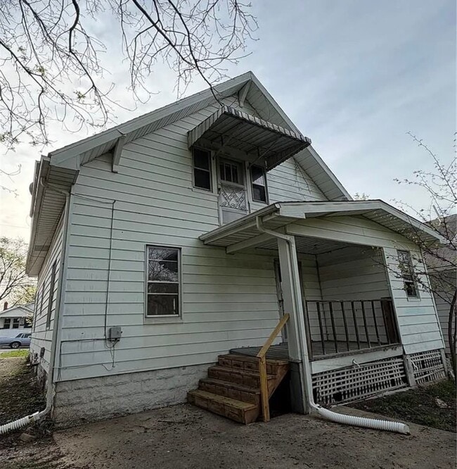 Photo - 560 Highland Ave