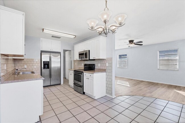 Photo - 2803 10th Ave W