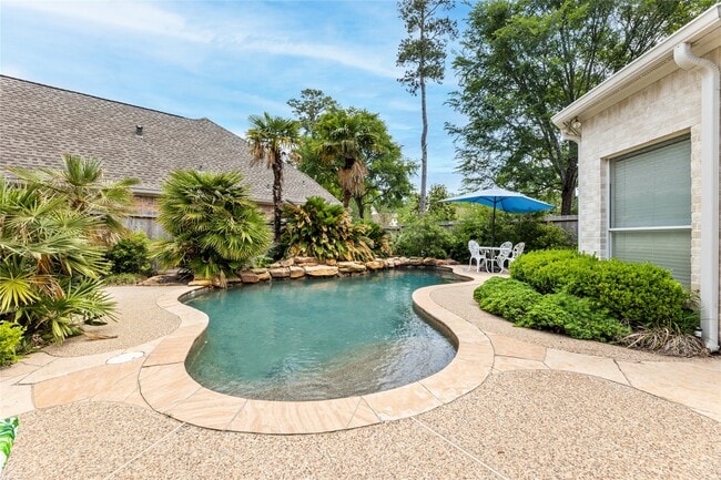 Photo - 10 Acorn Cluster Ct