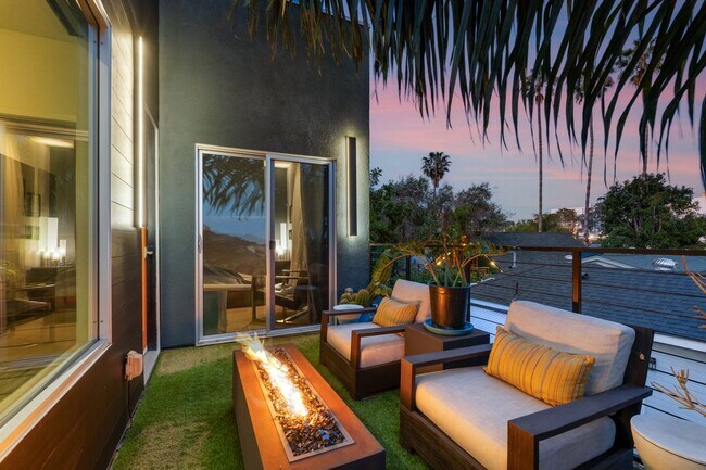 Photo - 1928 Howard Ave