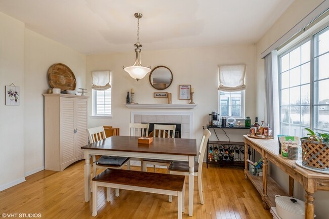 Photo - 358 S Winchester Dr